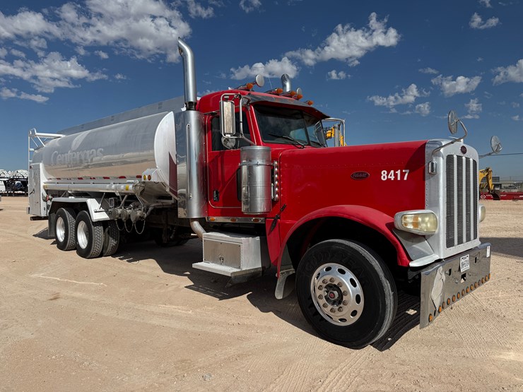2008-peterbilt-389-image-5