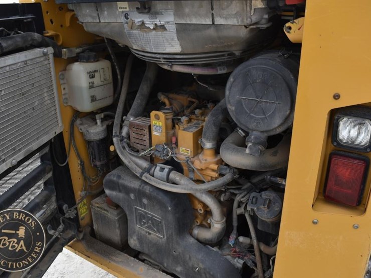 2016-caterpillar-289d-image-33