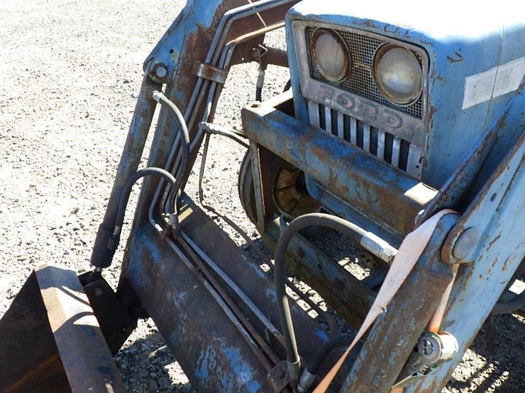 ford-tractor-image-24