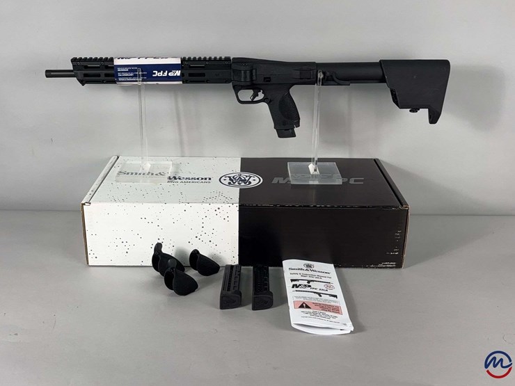 smith-&-wesson-fpc-m&p-.22-lr-rifle-sn#-eha0478,-3-total-mags,-grips,-manual,-in-original-box-image-1