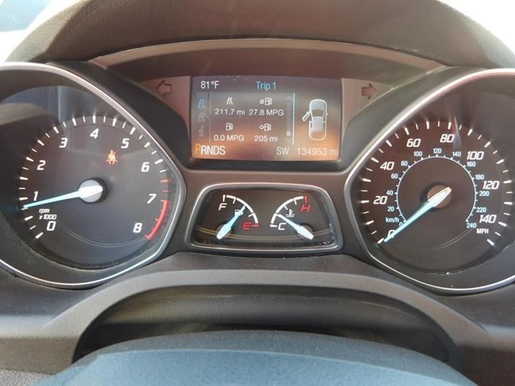 2015-ford-escape-image-18