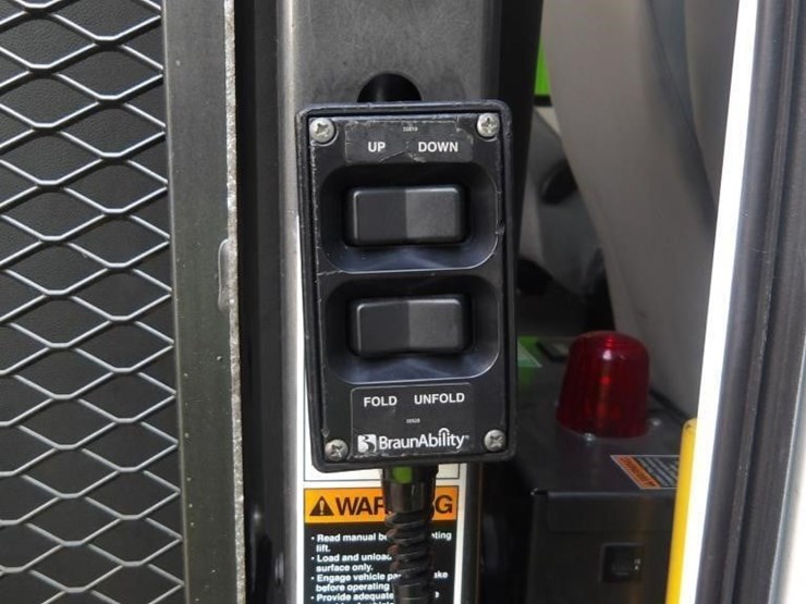2016-ford-e450-image-15