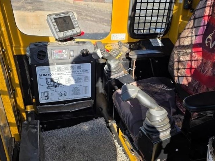 2021-rayco-c120r-image-49