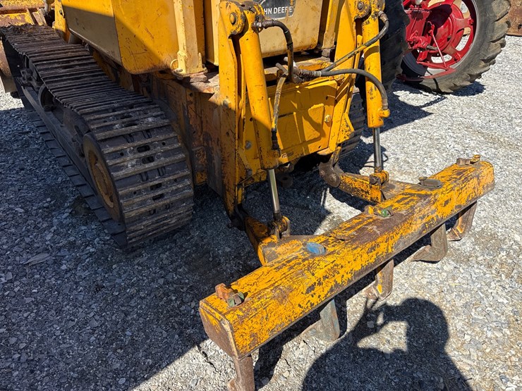 john-deere-450-image-5