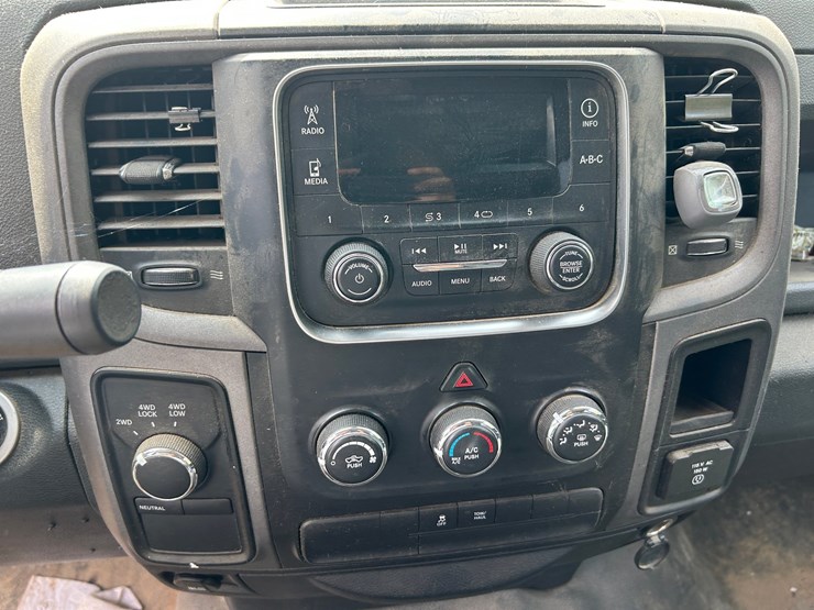 2014-dodge-1500-image-59