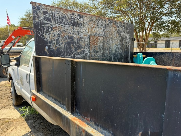 2004-ford-f450-image-24