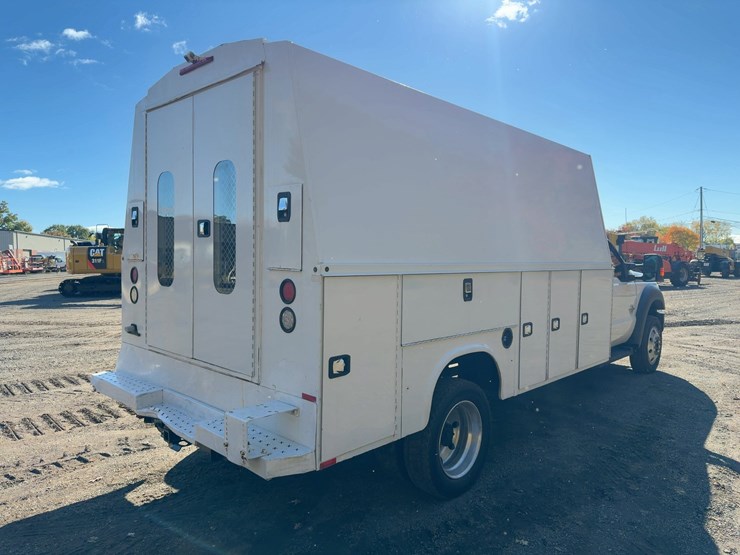 2015-ford-f450-xlt-image-5