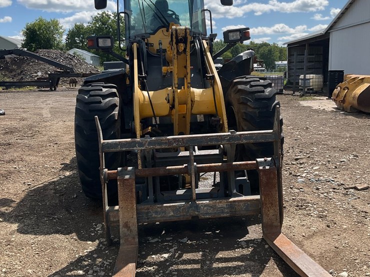2016-komatsu-wa200-7-image-8