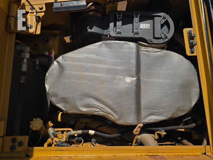 2016-caterpillar-d6t-xl-image-43