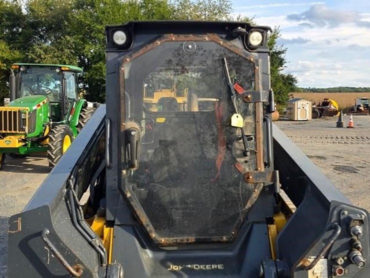 2019-deere-333g-image-39
