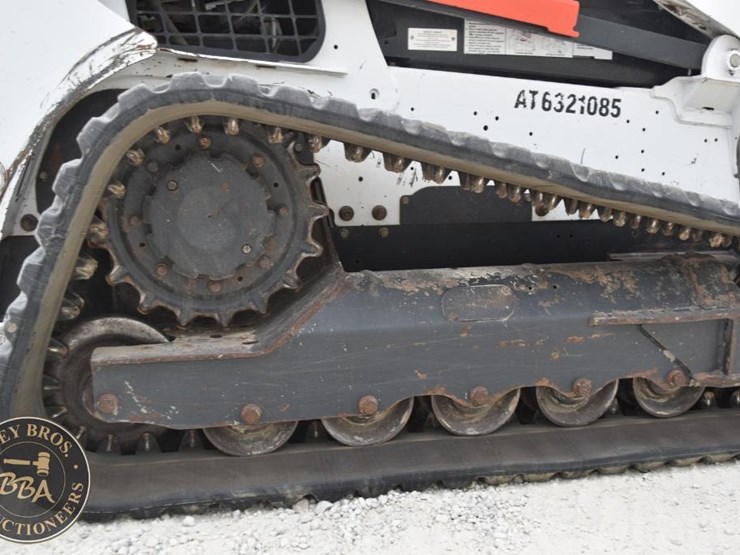 2019-bobcat-t770-image-39