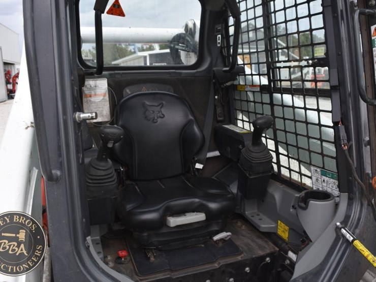 2025-bobcat-t650-image-31