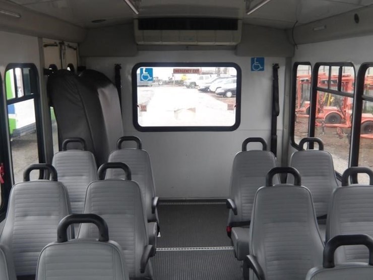 2016-ford-e450-image-24