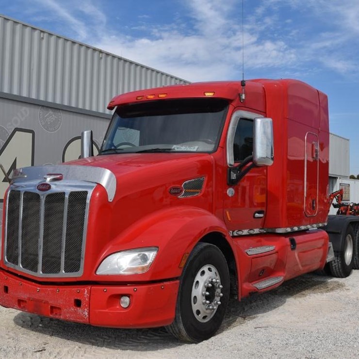 2014 PETERBILT 579