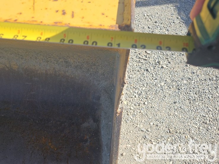 2018-deere-410l-image-47