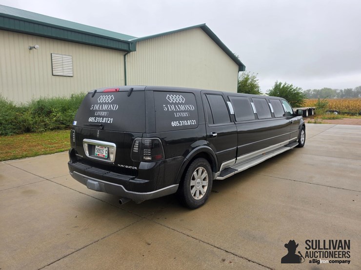 2004-lincoln-navigator-image-5