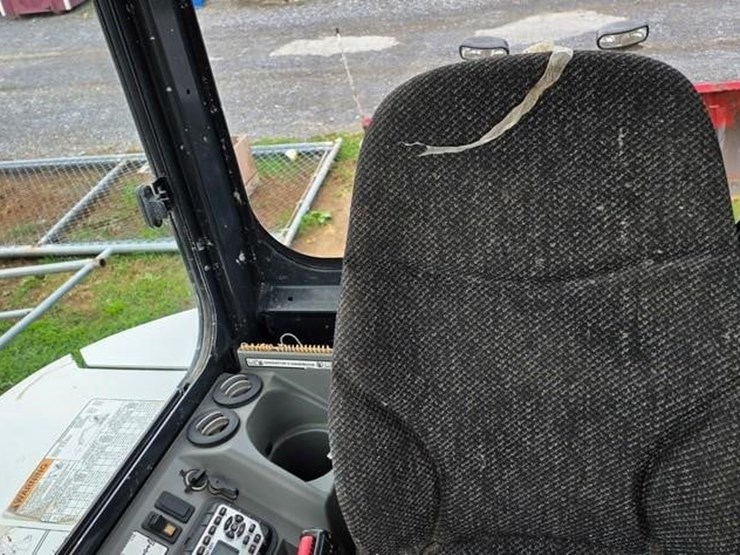 2019-bobcat-e55-image-59