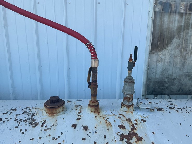 #175-•-1000-gal.air-tank-image-4