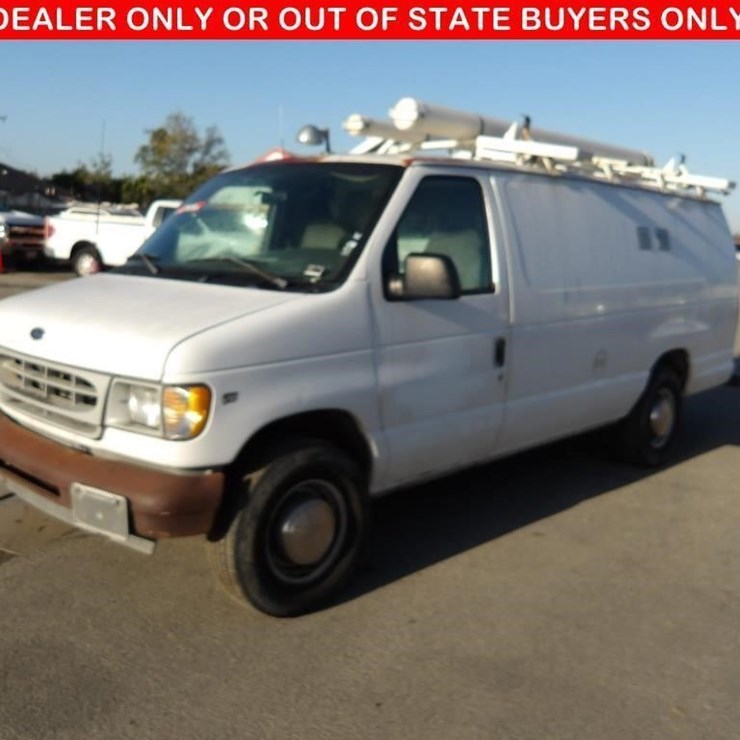 2002 FORD E350
