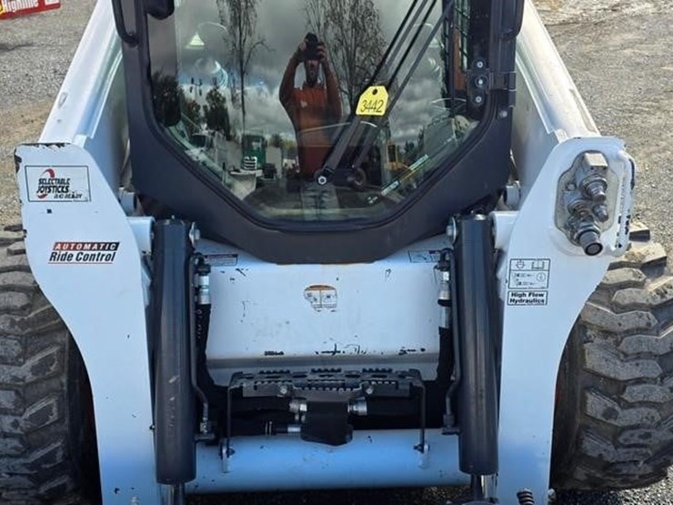 2023-bobcat-s740-image-36