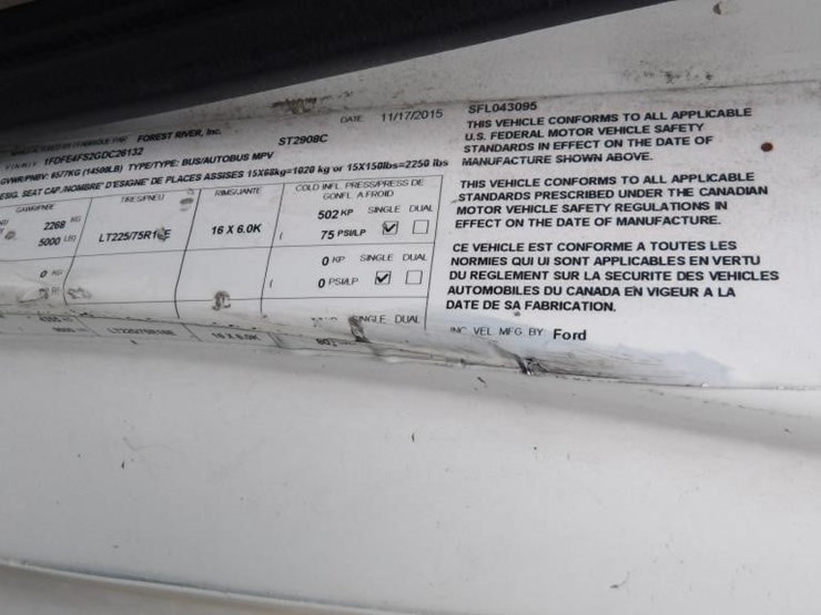 2016-ford-e450-image-23