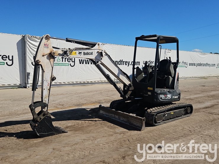 2019-bobcat-e35-image-1