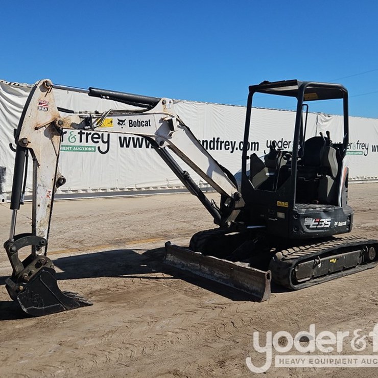 2019 BOBCAT E35