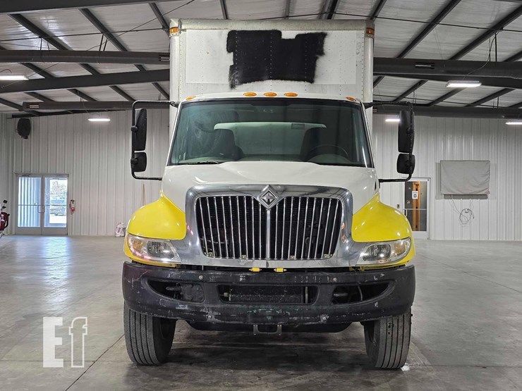 2010-international-durastar-4300-image-7
