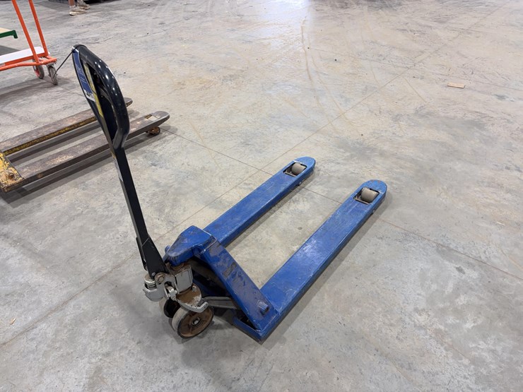 pallet-jack-image-3