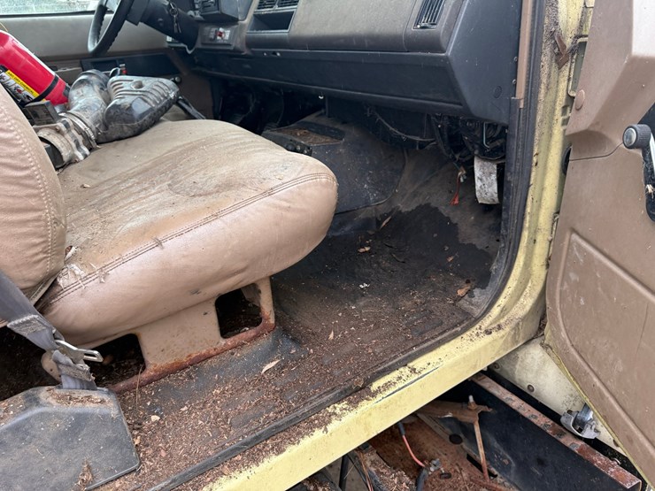 #10597-•-*inop-1998-gmc-c7500-daycab-s/a-grabage-truck-1gdl7h1p7wj519418-inv#10597-image-56