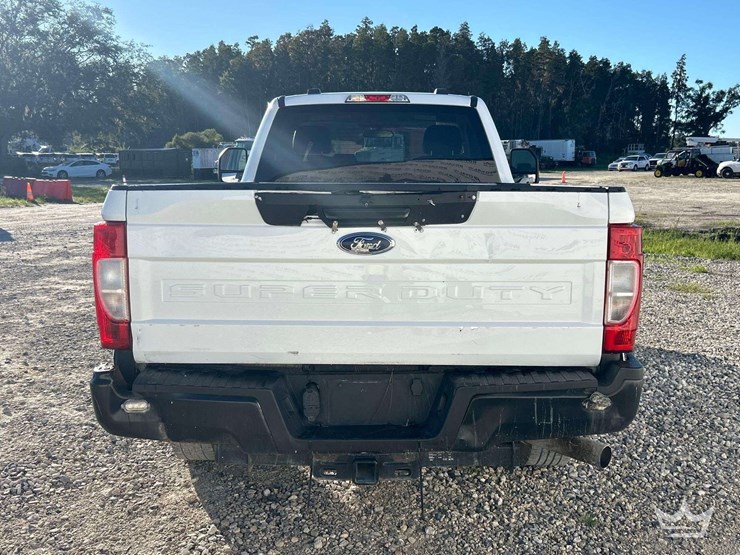 2022-ford-f350-image-23