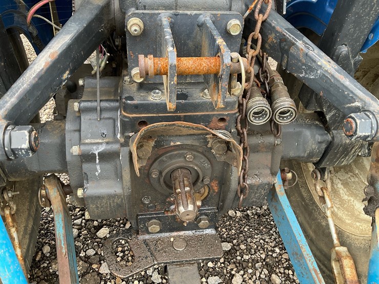 new-holland-t1520-image-12