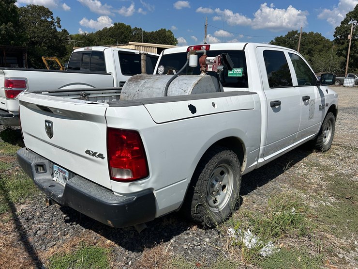 2014-dodge-1500-image-3