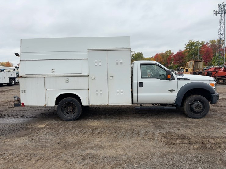 2013-ford-f550-xl-image-6