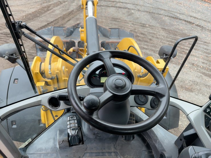 2020-caterpillar-938m-image-25