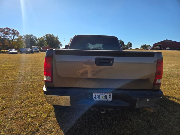 2008-gmc-sierra-2500hd-image-10