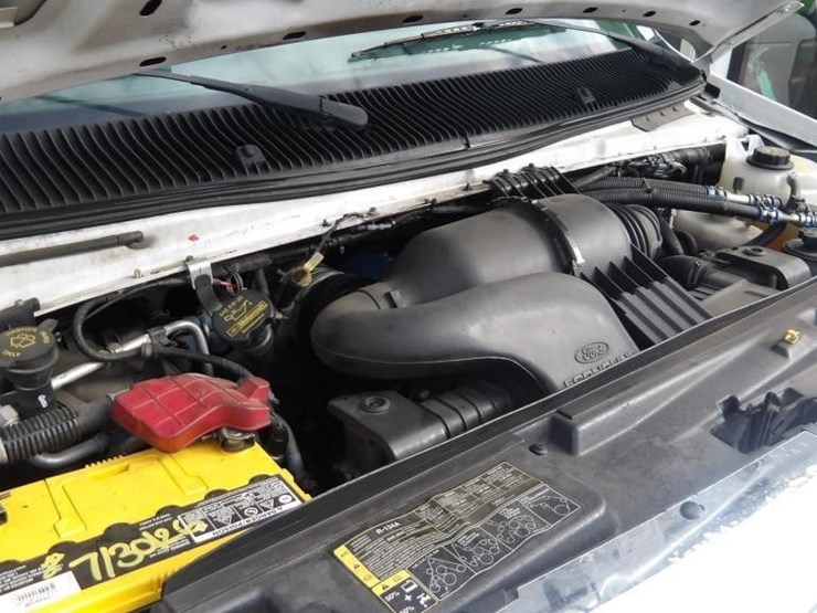 2016-ford-e450-image-9