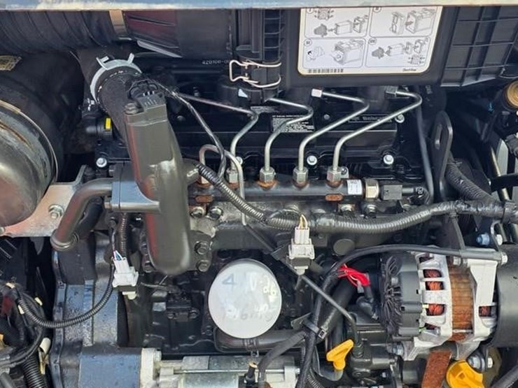 2018-bobcat-s550-image-42