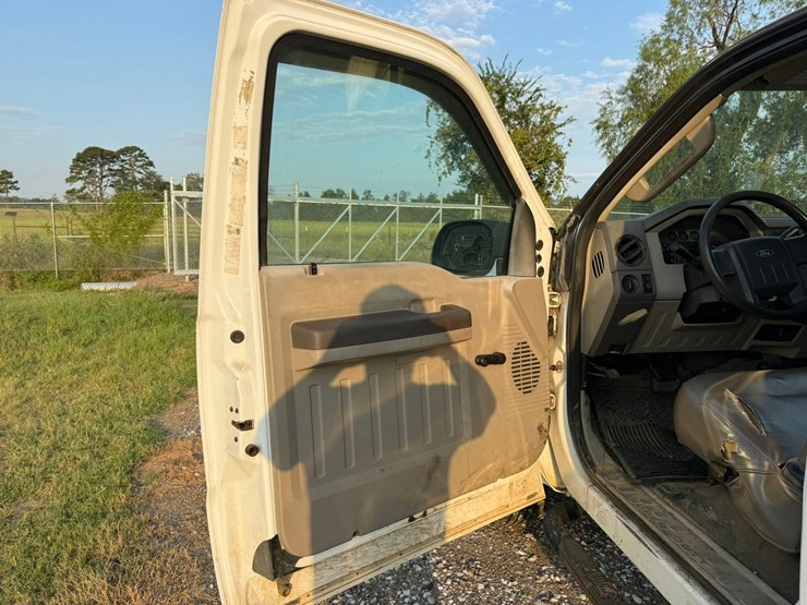 2008-ford-f250-image-47