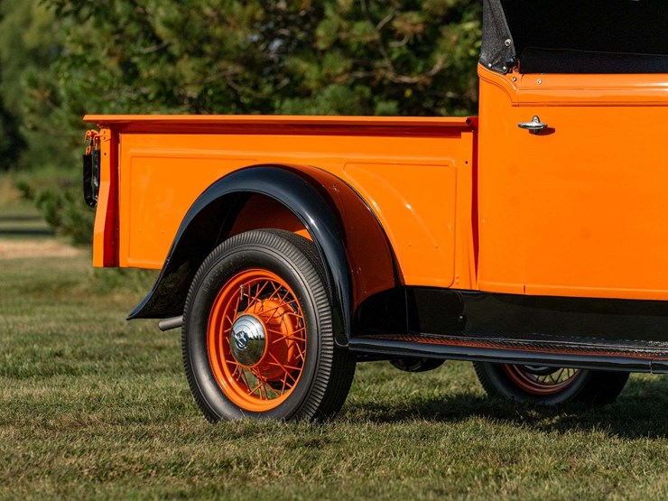 1933-ford-v8-roadster-pickup-image-17