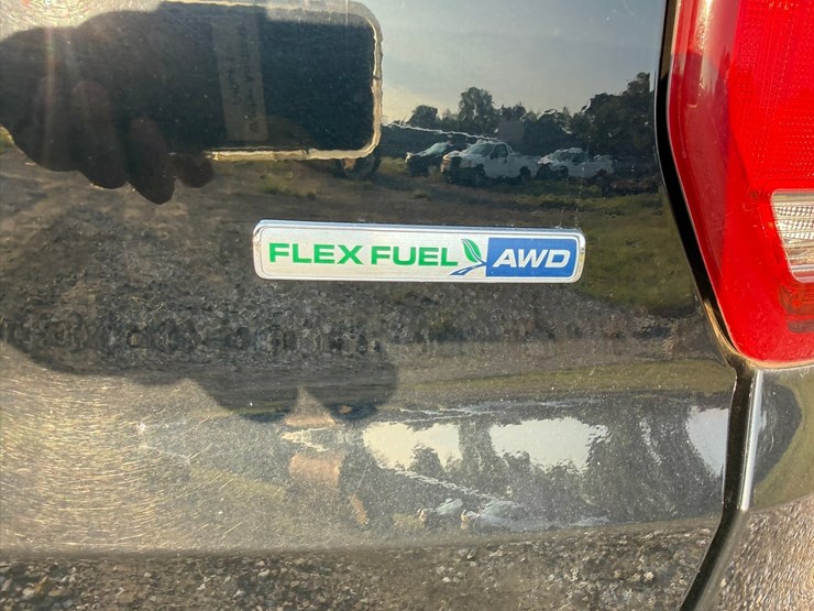 2018-ford-explorer-image-25
