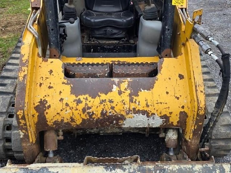 2012-caterpillar-259b3-image-39