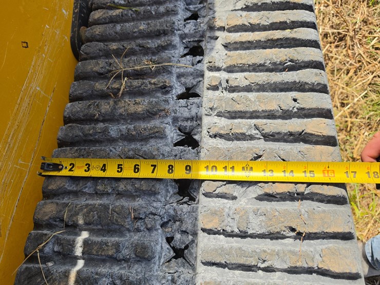 deere-333g-image-54