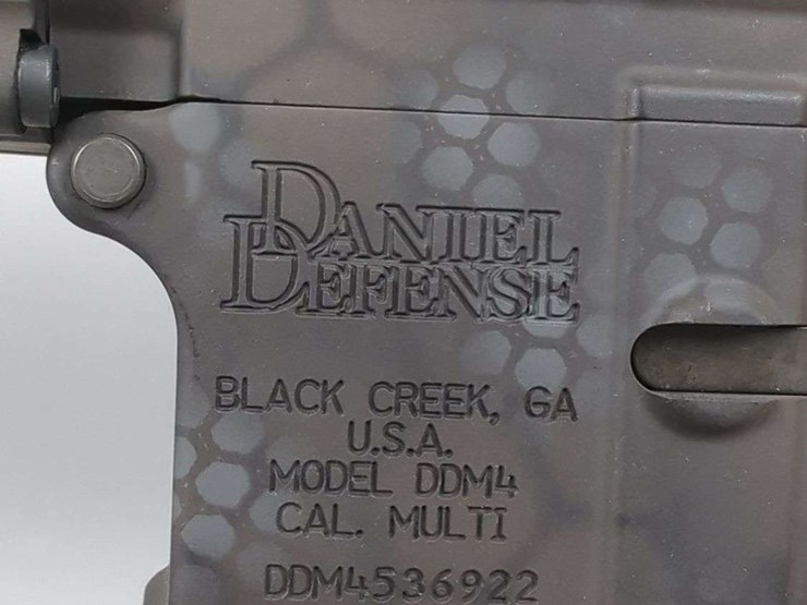 daniel-defense-ddm4-v7-5.56mm-rifle-sn#-ddm4536922,-adjustable-stock,-butt-plate-extender,-manual,-in-hard-case-image-5