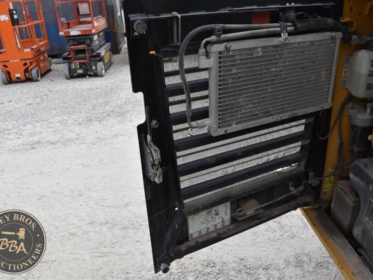 2016-caterpillar-289d-image-34