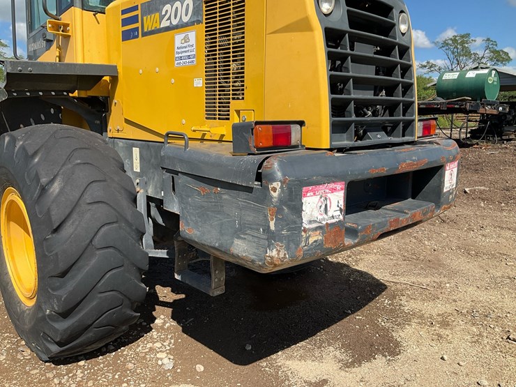2016-komatsu-wa200-7-image-37
