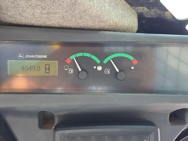 2019-deere-333g-image-64