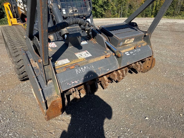 2013-jcb-300t-image-9