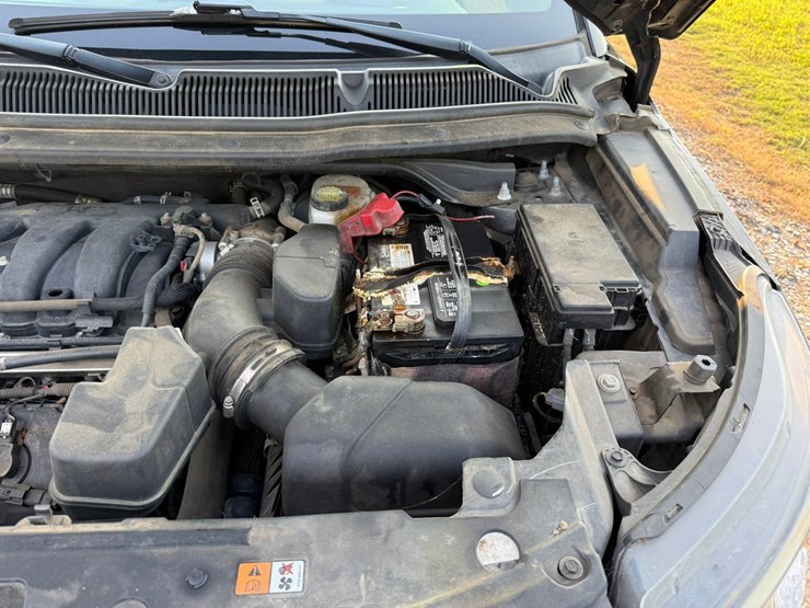 2018-ford-explorer-image-29