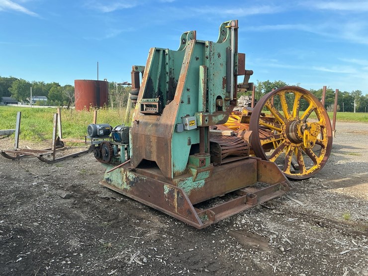 #141-•-salem-equipment-bandmill-headrig-image-2